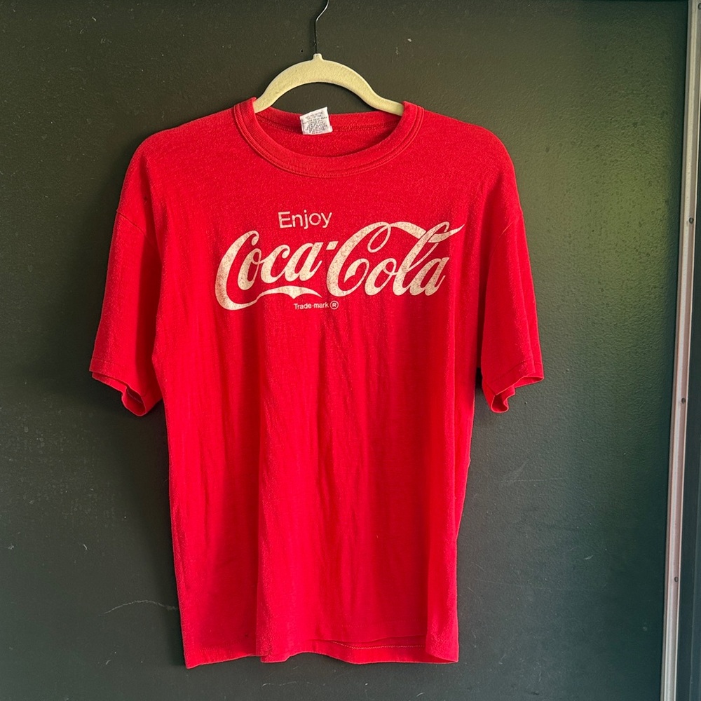 Vintage Coca Cola Classic Red Short Sleeve Tee